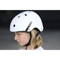 ROLLERBLADE DOWNTOWN HELMET WHITE/BLACK 23 -Salomon || Rossignol || Fischer Verkäufe 9 112293 067h0300 849 05