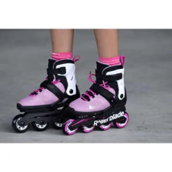 ROLLERBLADE MICROBLADE PINK/WHITE 23 17 ROLLERBLADE MICROBLADE PINK/WHITE 23 -Salomon || Rossignol || Fischer Verkäufe 9 114299 microblade pink white 07221900 t93 07